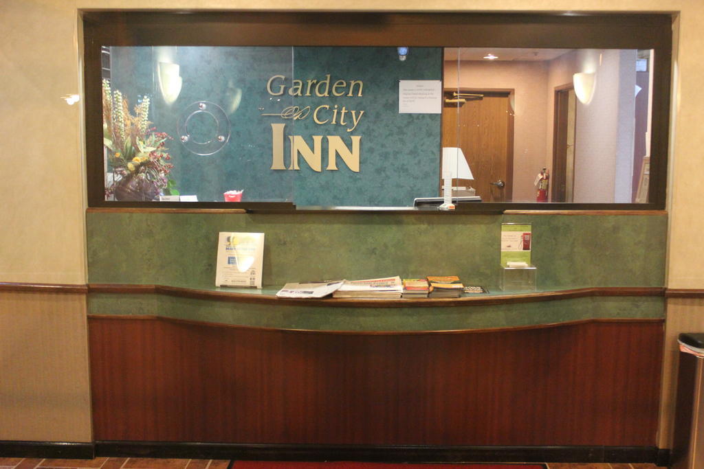 Garden City Inn Екстериор снимка